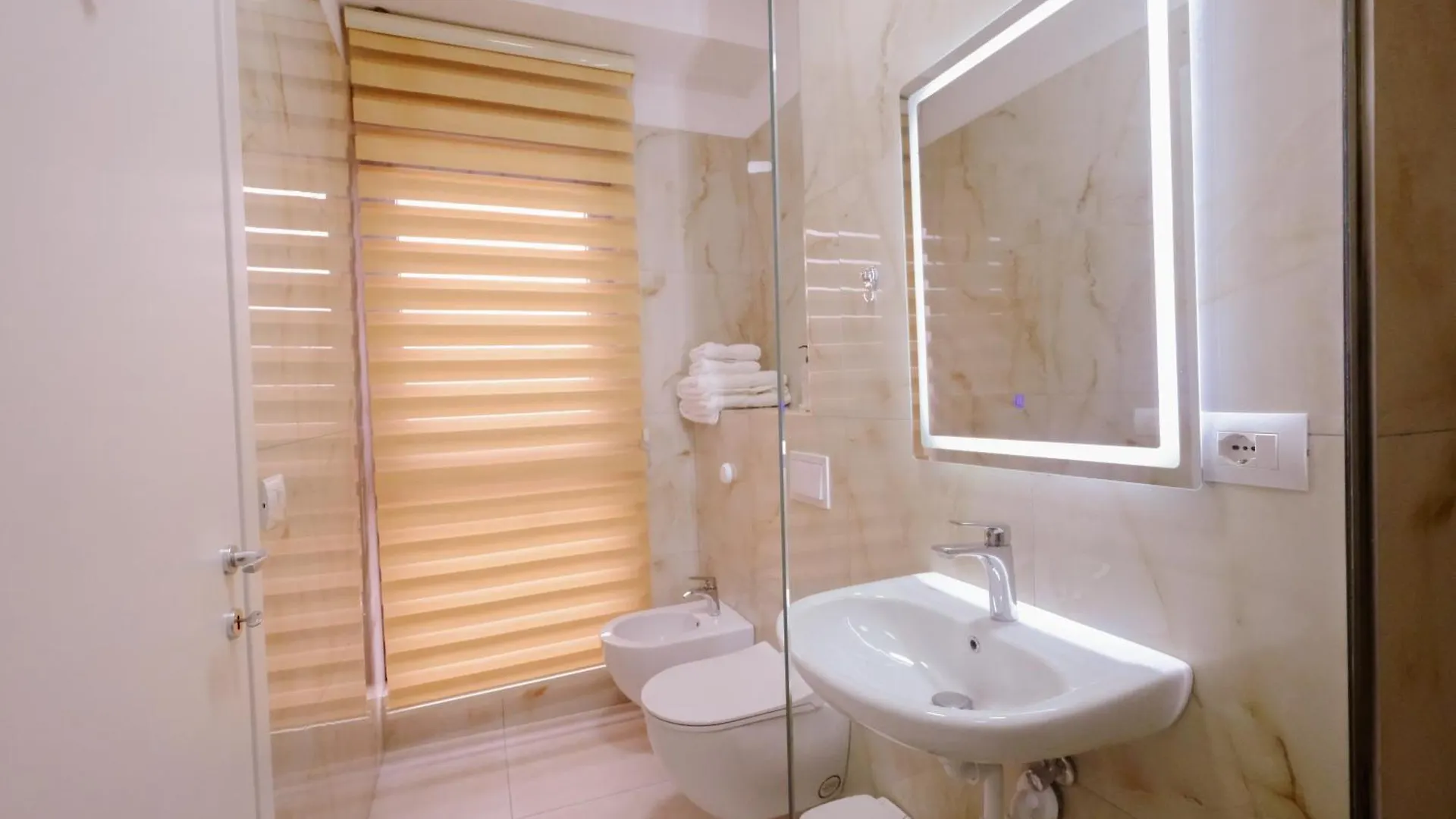 Albania Haven Apartment 15B Tirana