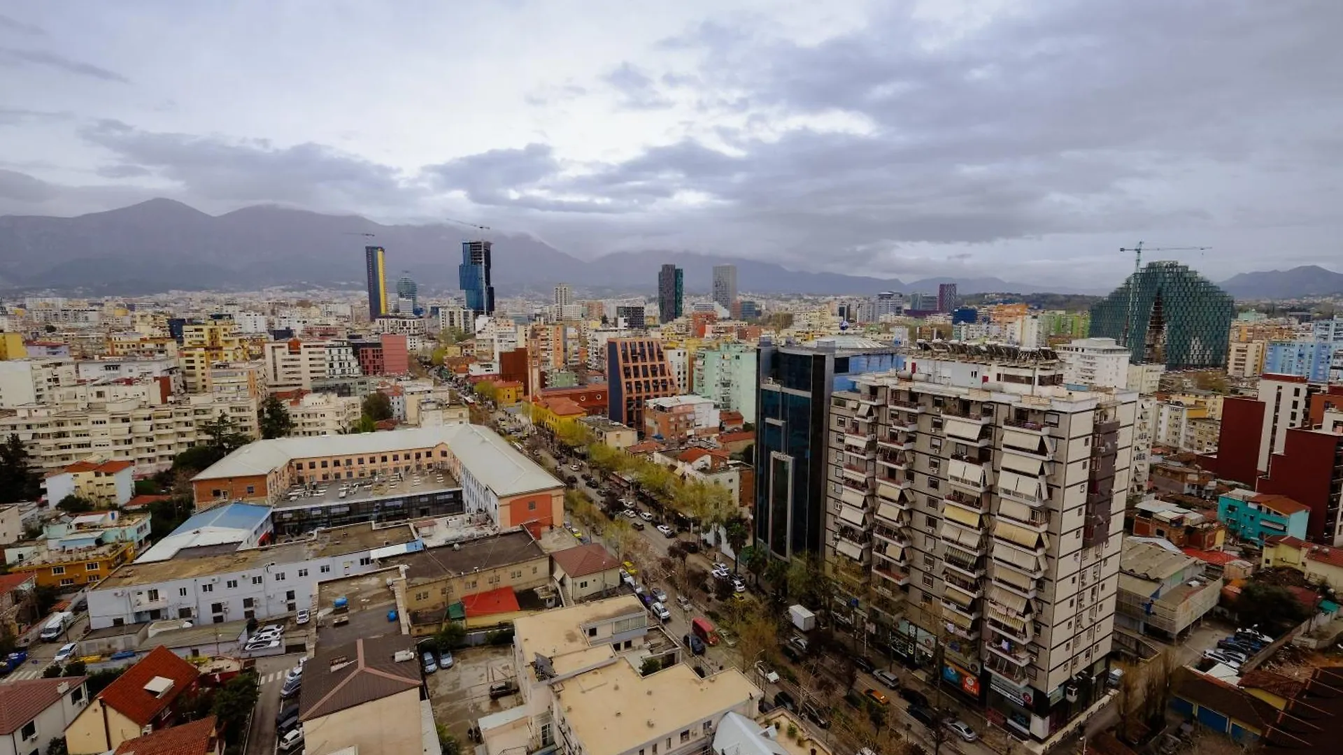 Albania Haven Apartment 15B Tirana 0*,