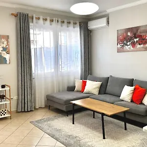  Apartamento Quiet & Spacious Center - 4 Min Walk